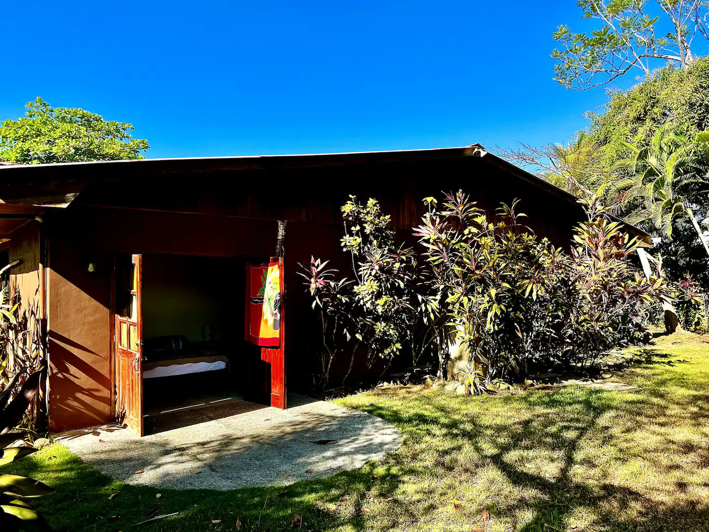 2-Bedroom House with Apartment